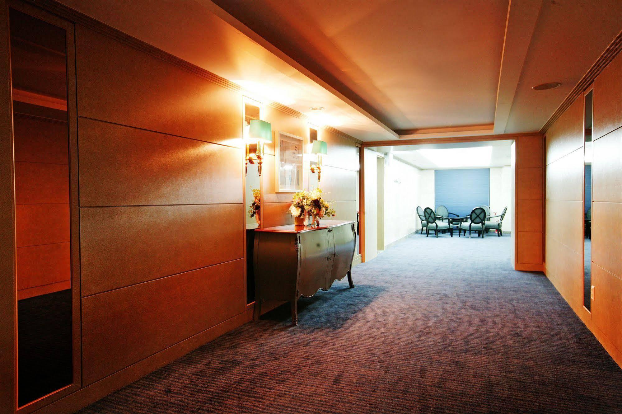 Queen Vell Hotel & Wedding 大邱 エクステリア 写真